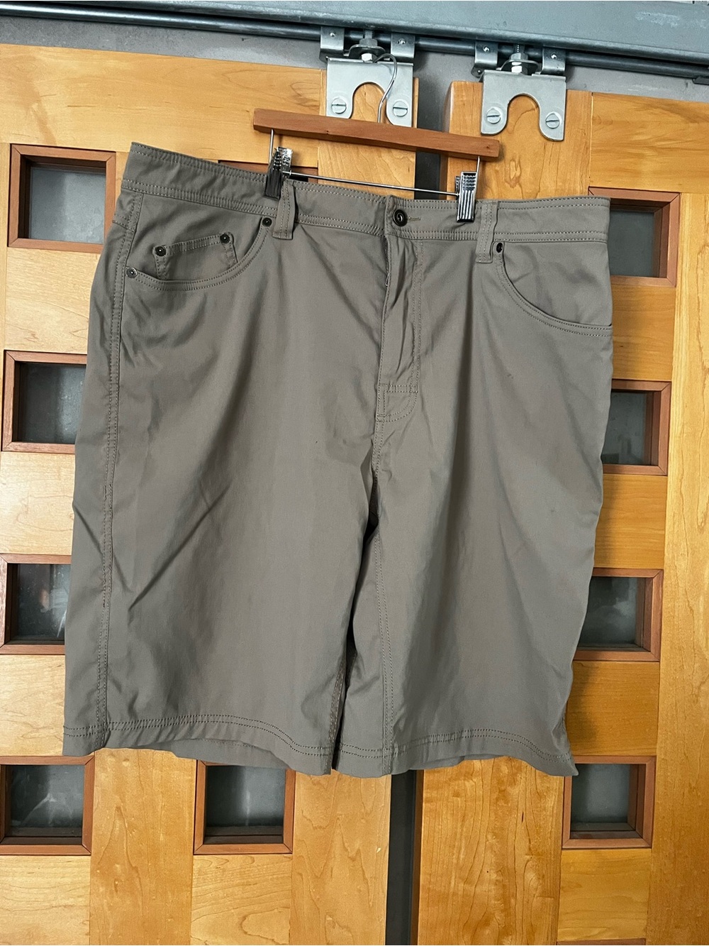 Prana Men's Flat Front Shorts in Olive Brown